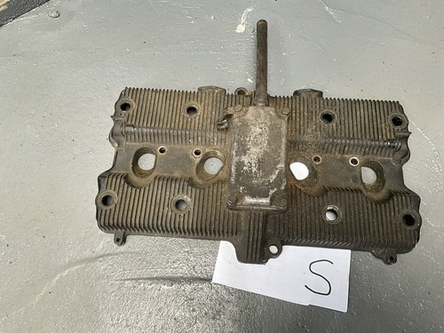 Suzuki gsxr750 rocker cover - rocker,